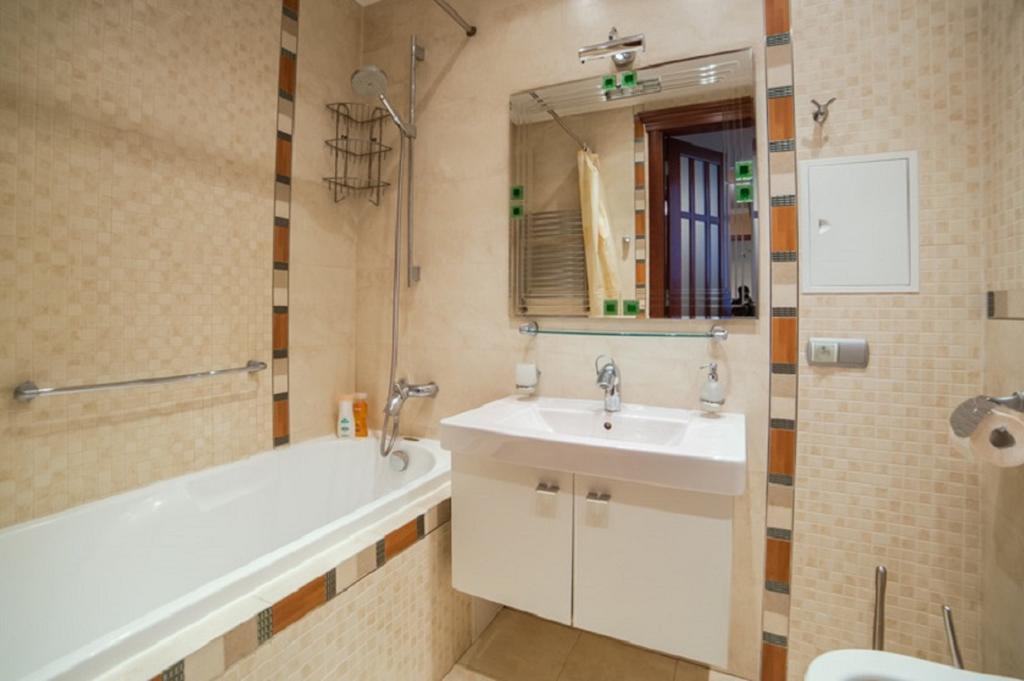 FlatComfort Nezavisimosti 44 Appartamento Minsk Esterno foto