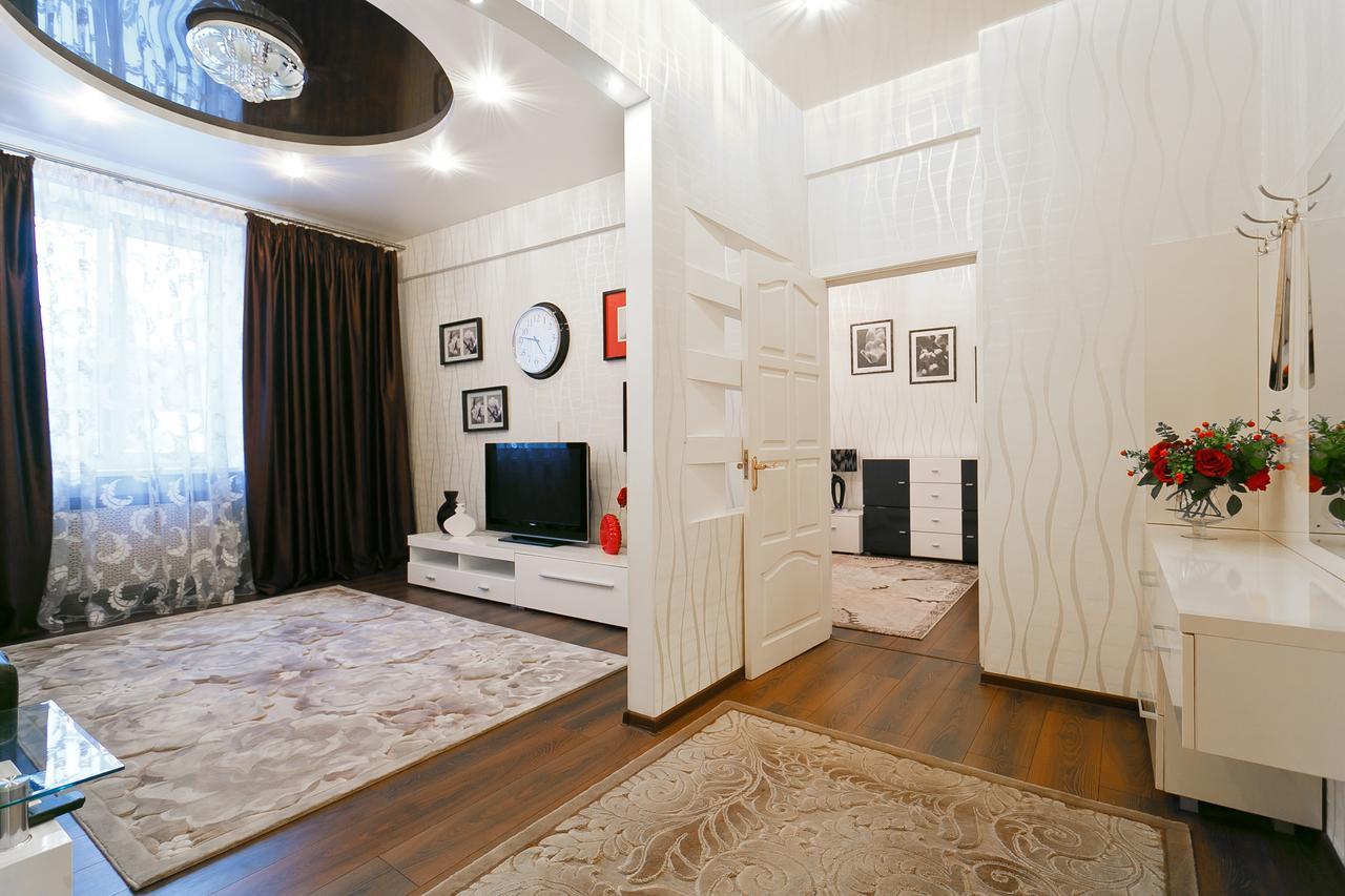FlatComfort Nezavisimosti 44 Appartamento Minsk Esterno foto